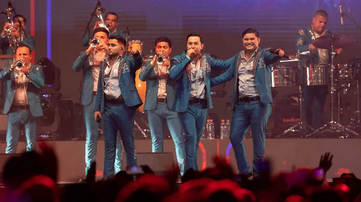 1049471_Concierto La Arrolladora Banda El Limón_web