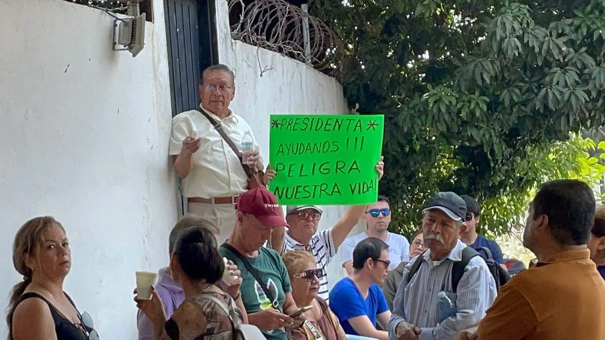 Protesta-trabajadores-pemex-enrique