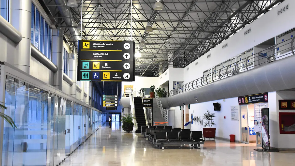 FROY-F02A Ana Cecilia Rodríguez González, Aeropuerto (7)