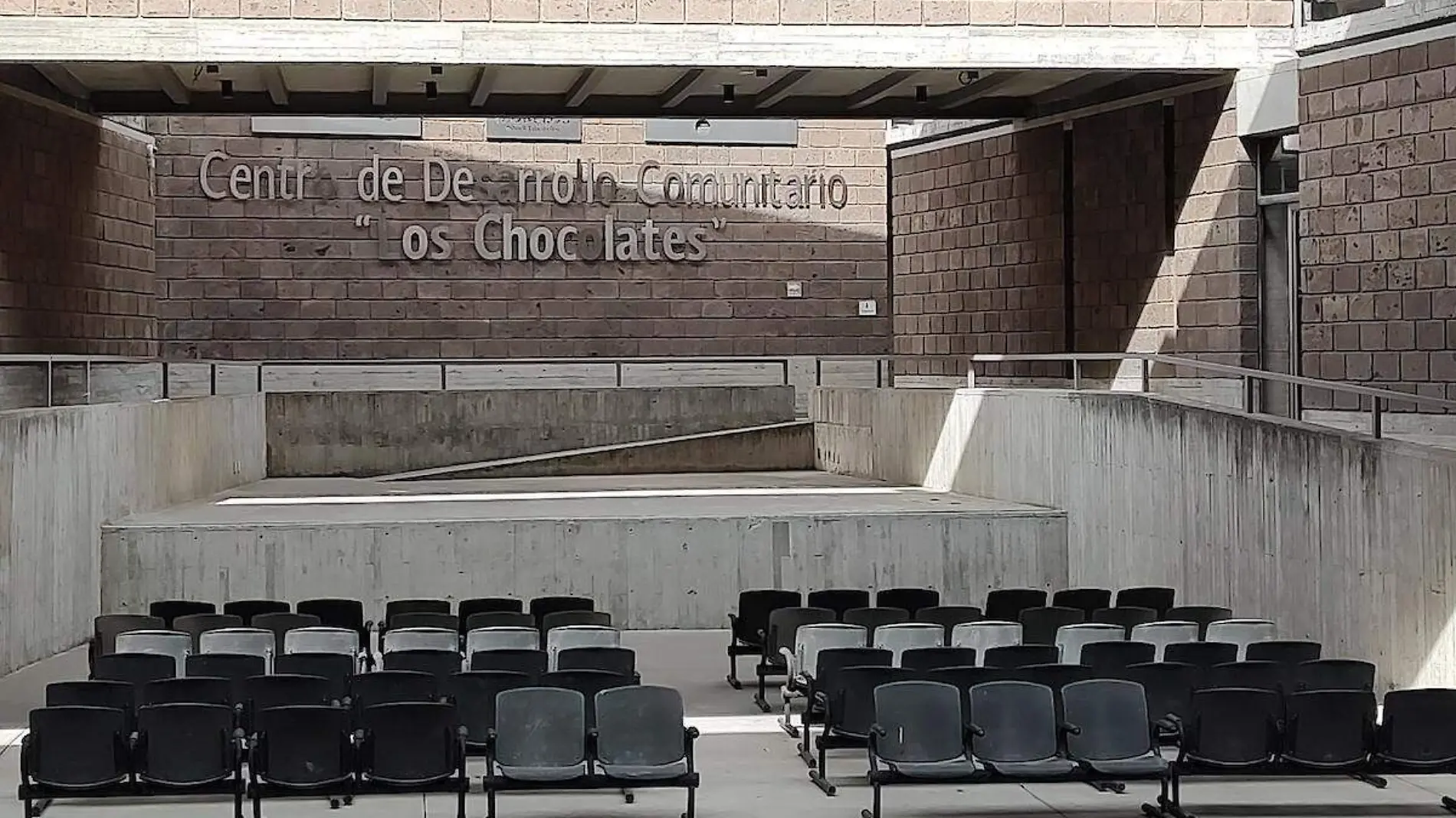 centro-comunitario-los-chocolates-2