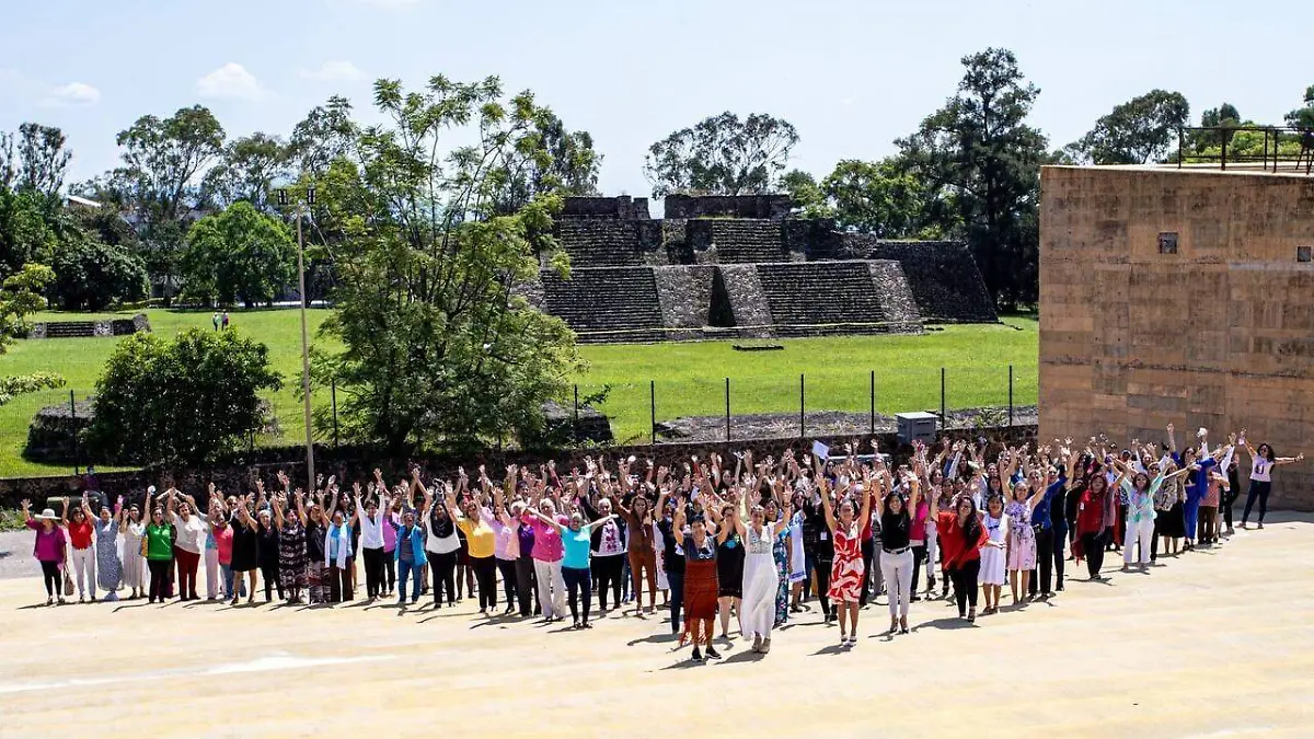 mujer-escribir-cambia-tu-vida