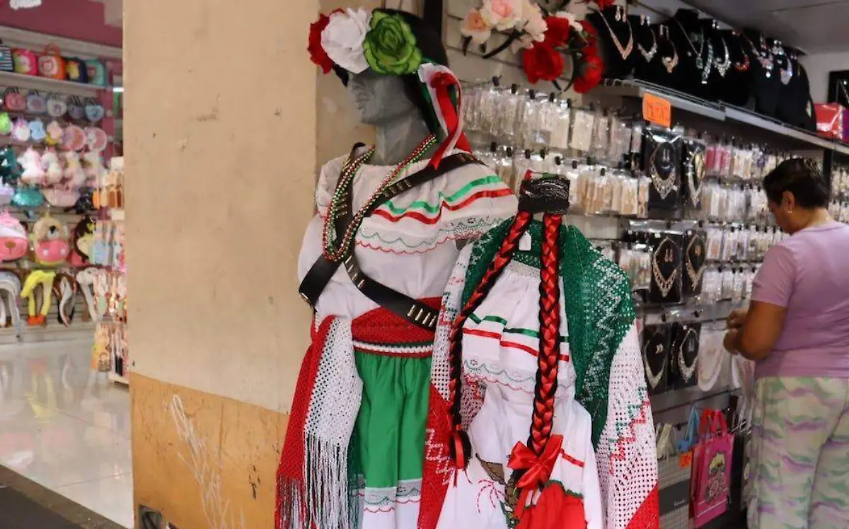 vestimenta-tradicional-noche-mexicana-luis-flores