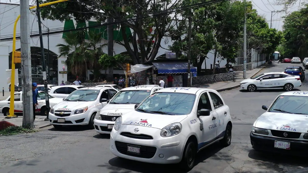 taxistas-manifestacion-bloqueo-luis