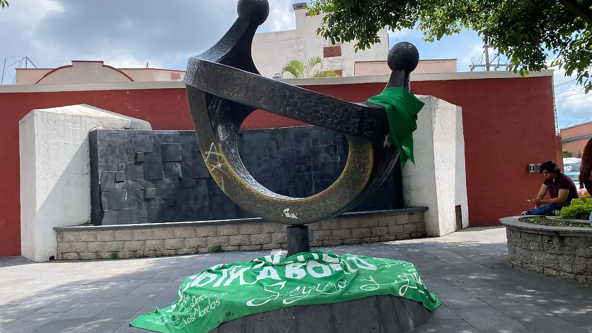 monumento-a-la-madre