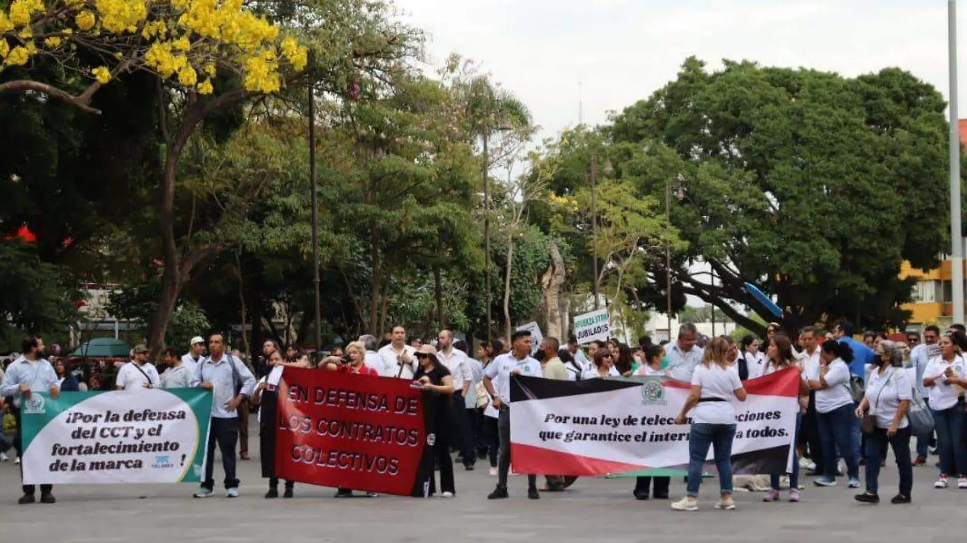 marcha-trabajadores-sindicatos-morelos-foto-luis-f