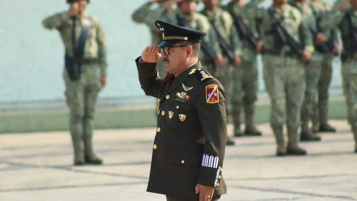 LUIS-F7EN Toma protesta el general de Brigada Diplomado de Estado Mayor, José Luis Bucio Quiroz (2)