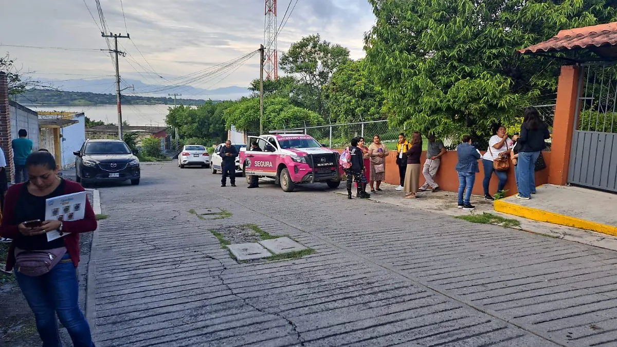 secundaria-bolívar-zona-sur-angelina-morelos (1)