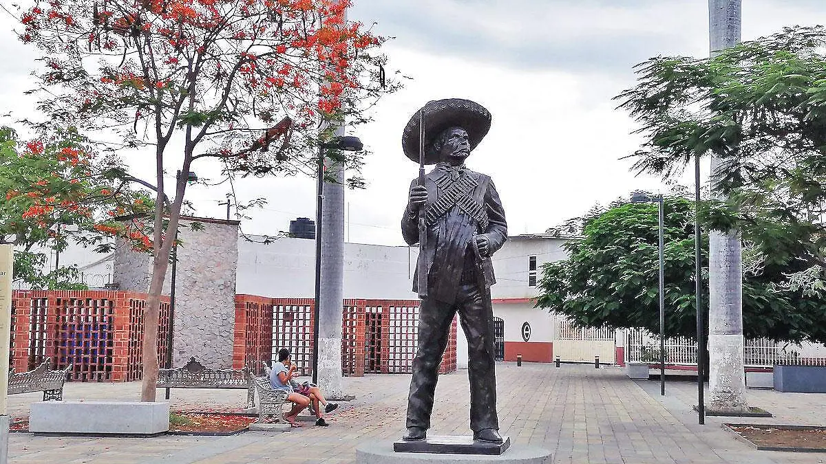 esculturas-emiliano-zapata-ayala-1-foto-gude-servin