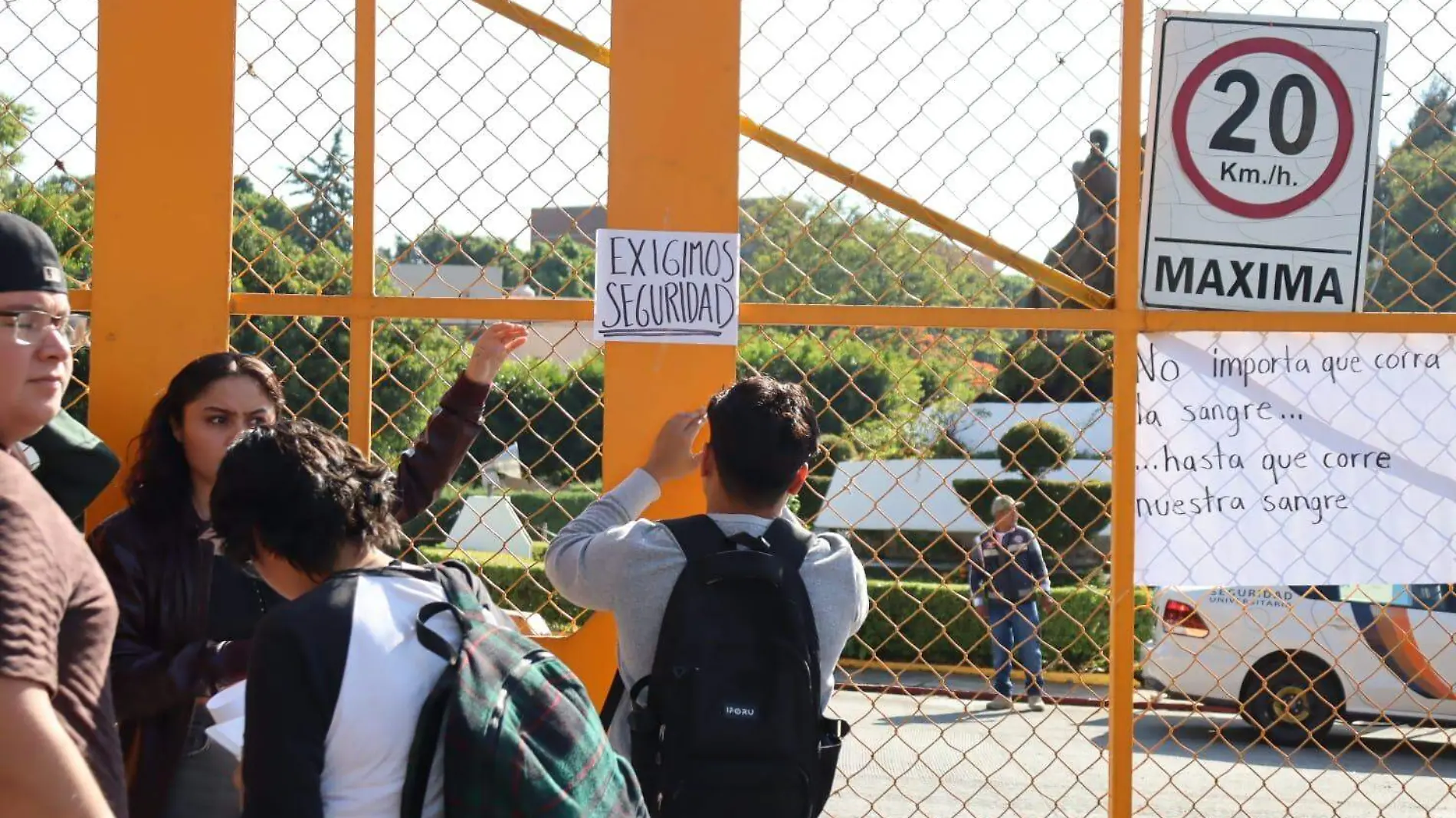 protesta-estudiantes-más-seguridad-Luis-Flores