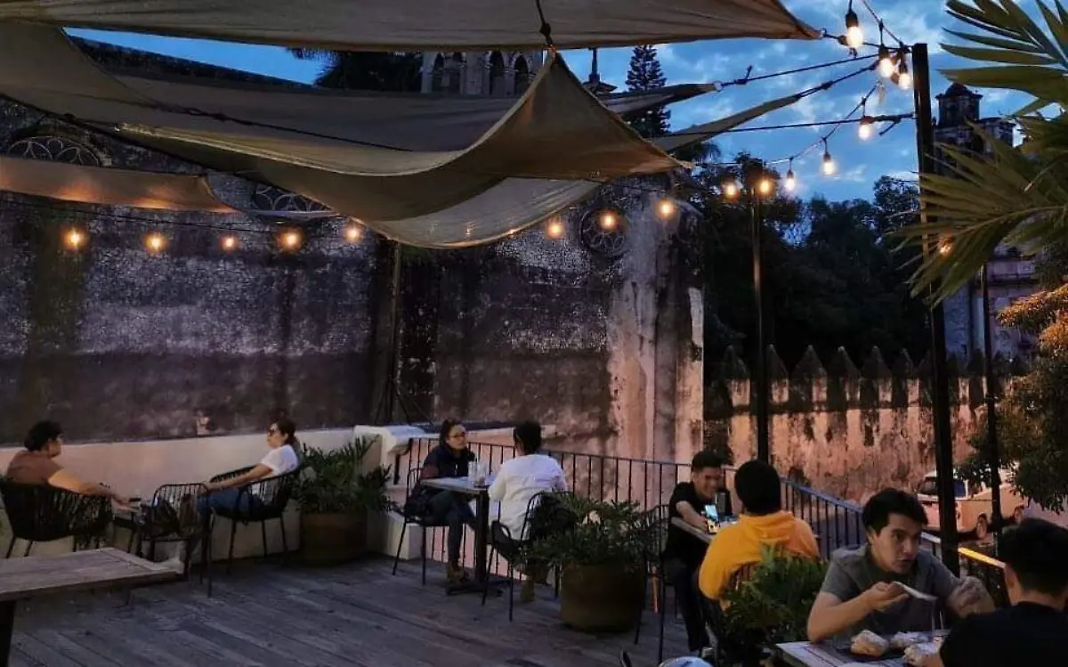 WhatsApp Image 2022-05-20 at 7.44.15 PM (3)