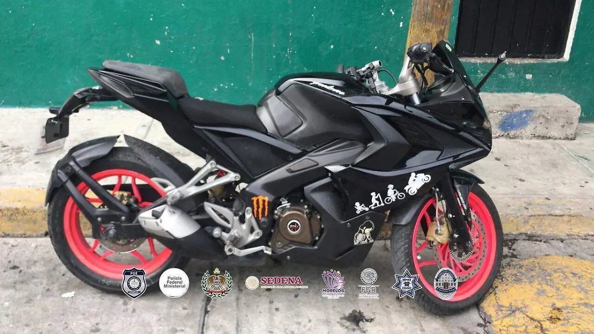 Motocicleta marca Pulsar (1)