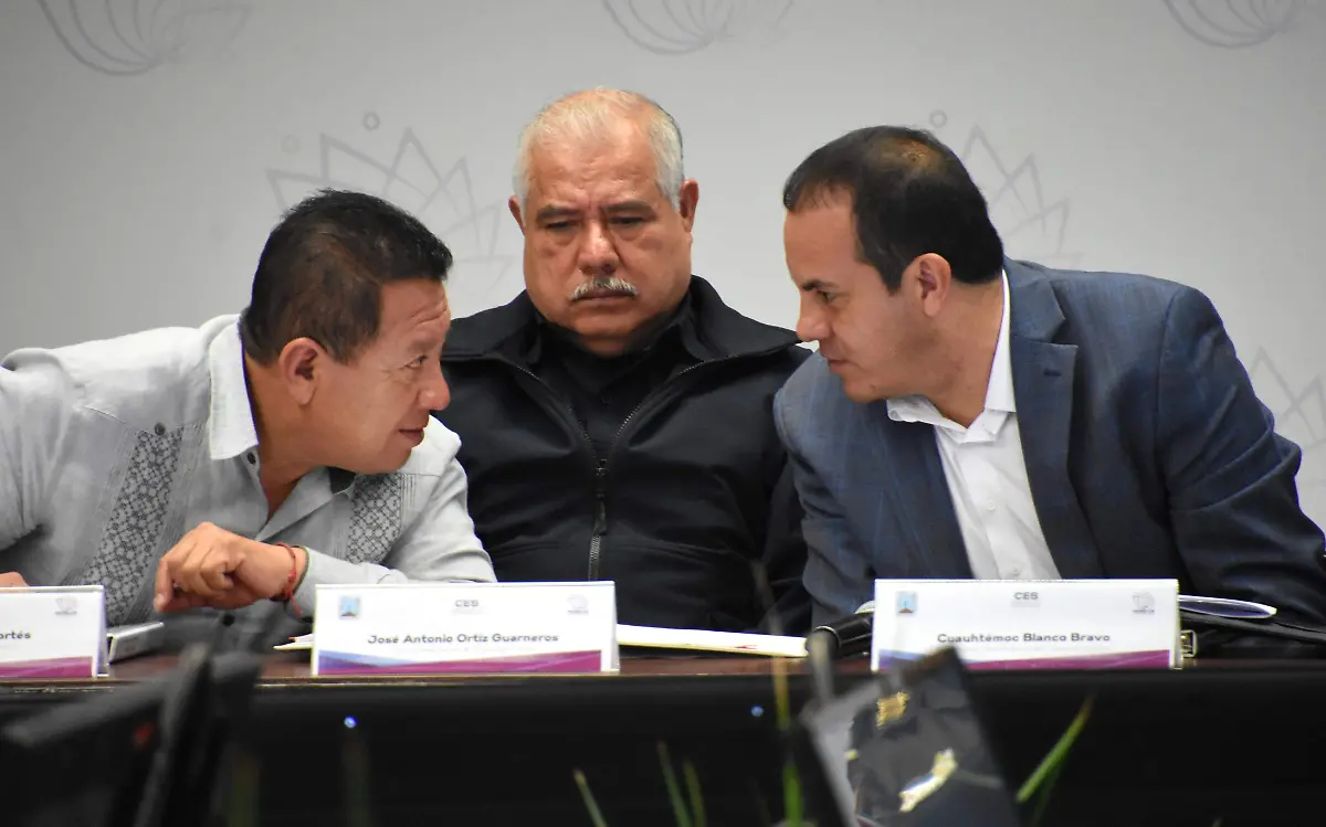 Mientras autoridades de seguridad se reunían, se registraron al menos tres hechos violentos en la entidad Froylán Trujillo