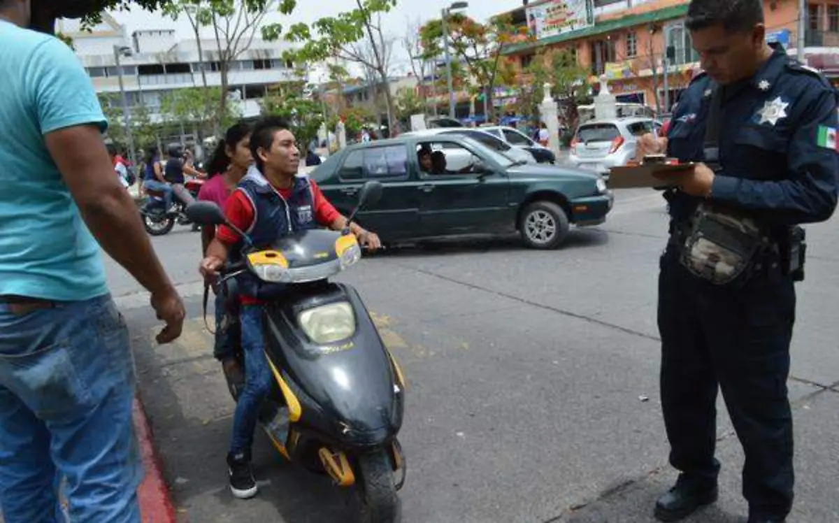 Realizan operativos constantes para prevenir accidentesGude Servín