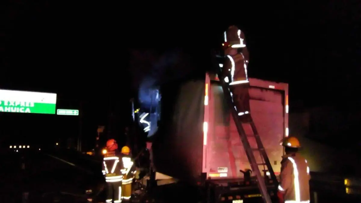 Incendio de tráiler  (1)