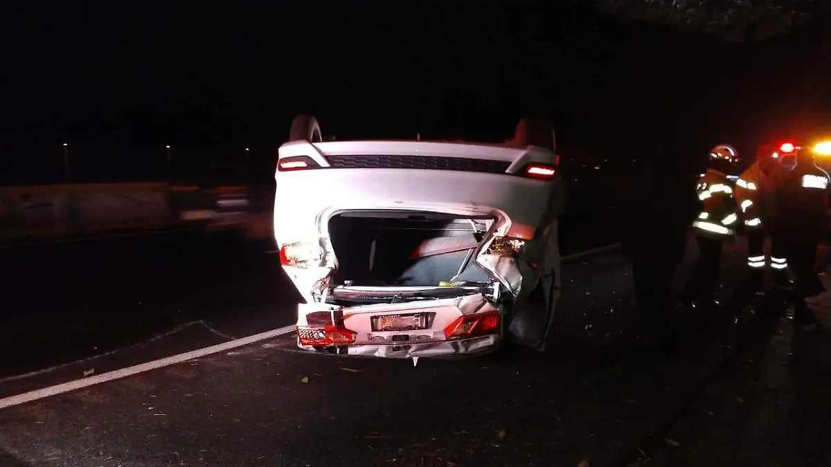 Volcadura en la México Cuernavaca (4)