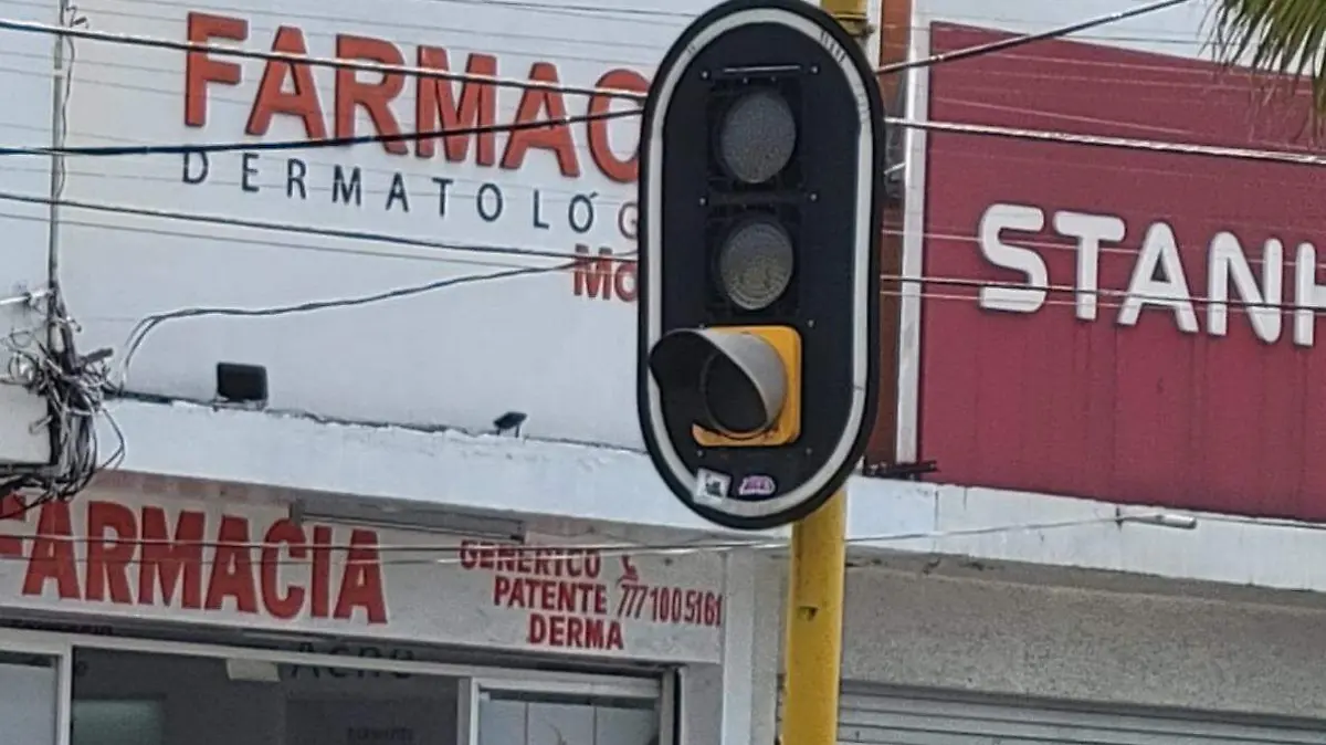 semaforo-descompuesesto