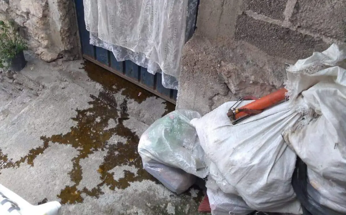 Del interior del domicilio se desprendía un fétido olor, lo que alertó al amigo del occiso Cortesía
