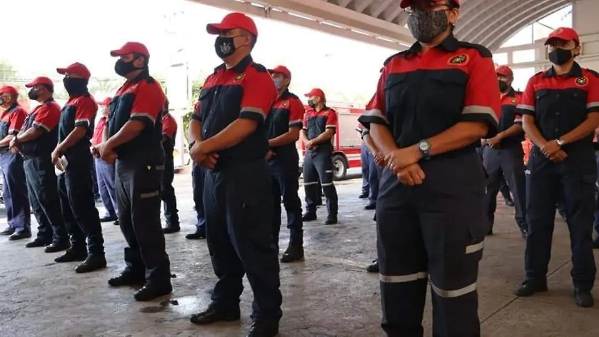 reconocen-a-bomberos-cuernavaca2