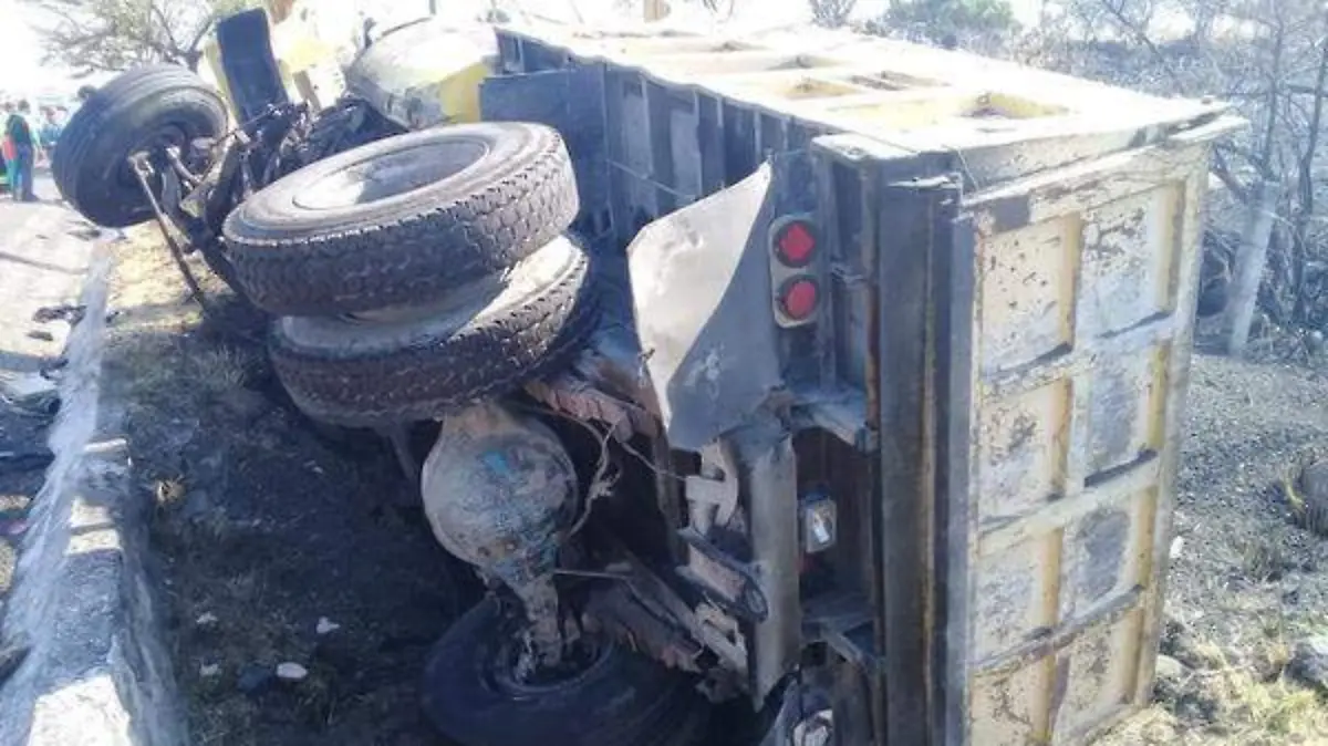 Pese a lo aparatoso del accidente, sólo hubo lesiones leves Cortesía