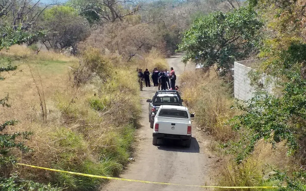 Elementos policiacos acordonaron la zona para realizar las investigaciones correspondientes Cortesía