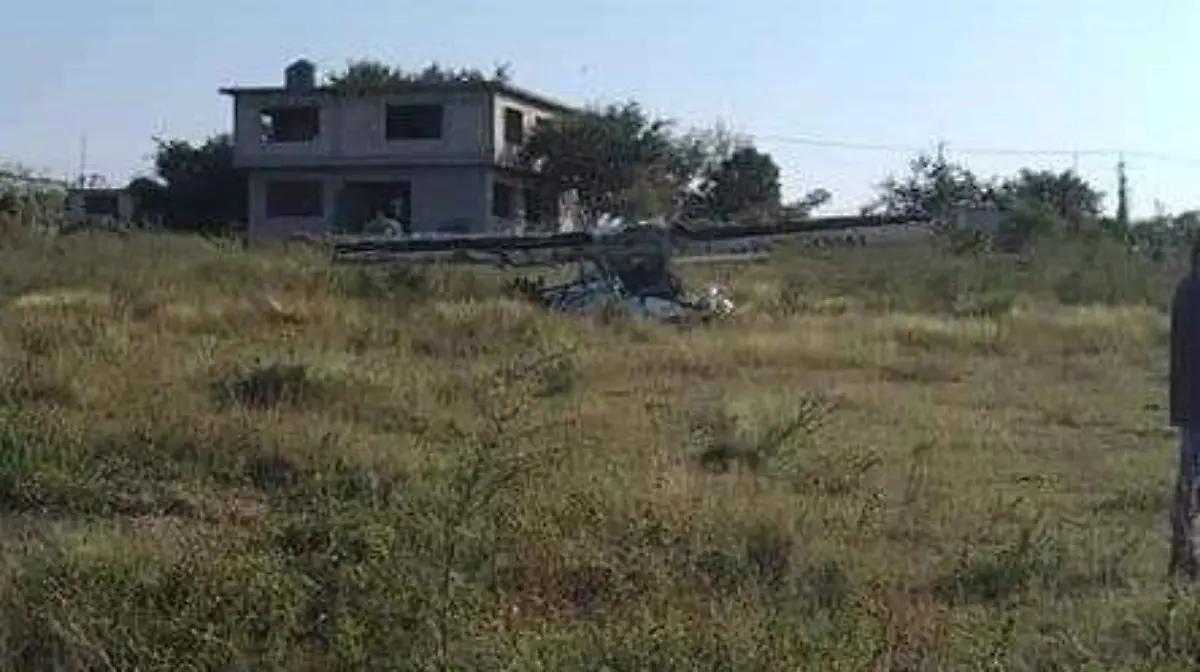 Mueren dos hombres al desplomarse avioneta en Tetlama Morelos (1)