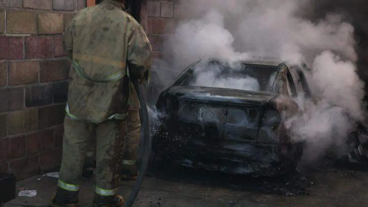 Corto circuito provocó un incendio en Temixco