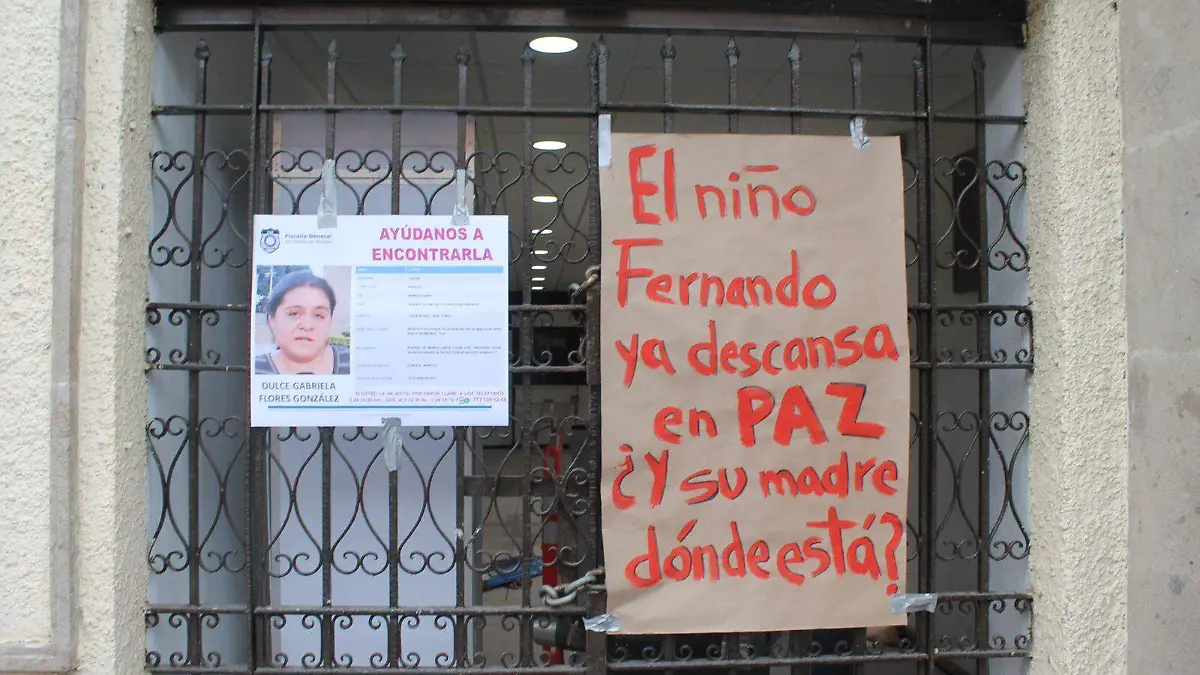 dulce-gabriela-manifestacion-archivo-agustin