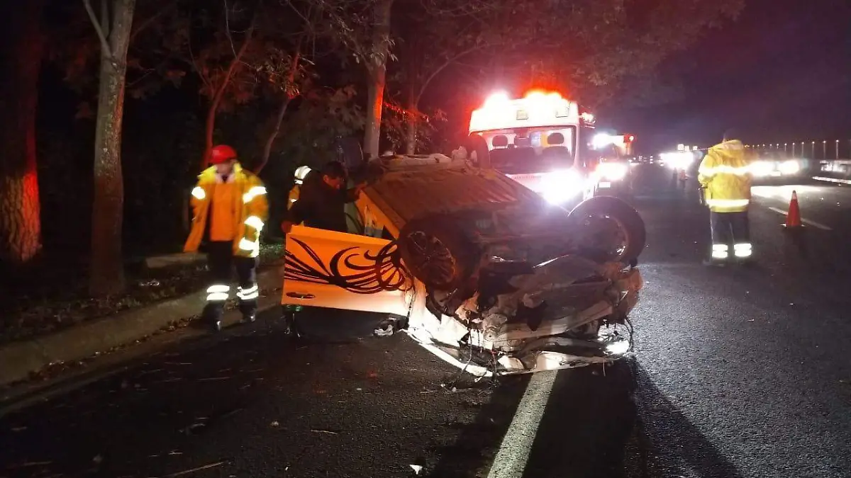 Volcadura en la México Cuernavaca (5)