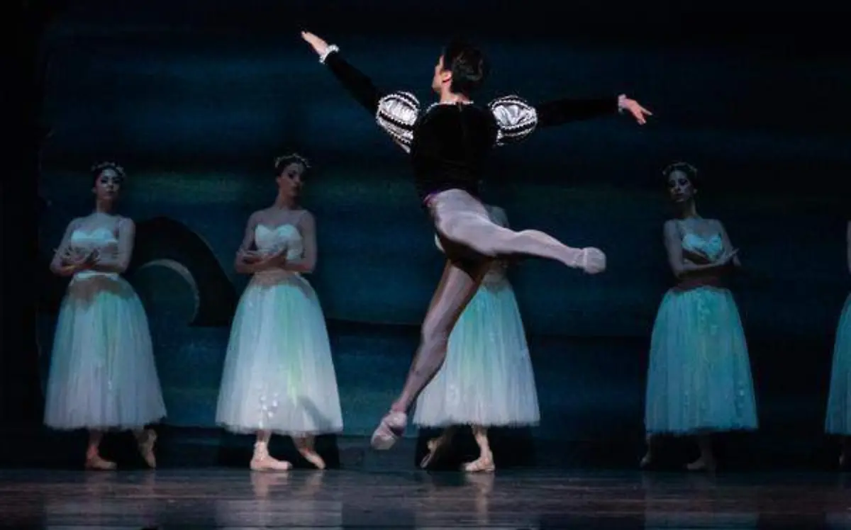 Los bailarines dieron muestra de su gran talento