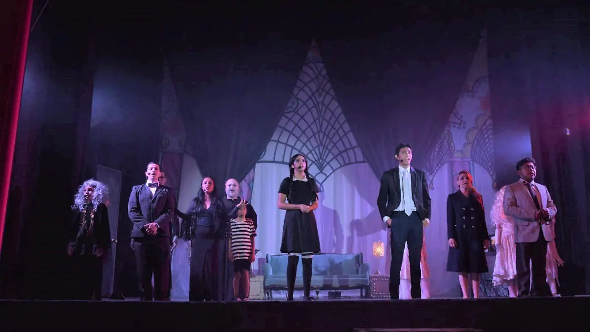 obra-musical-familia-addams-maritza