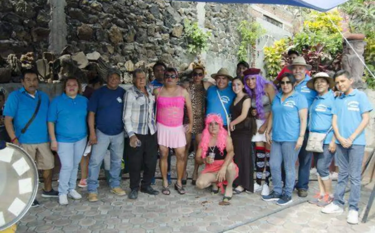 El ayudante, su comité y las viudas