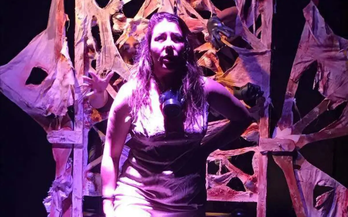 Integrante de la compañía Tres con todo producciones