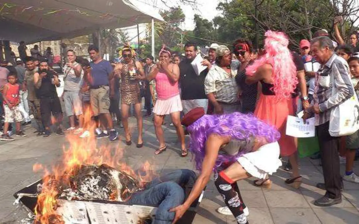 Quema de Juan Carnaval y del mal humor