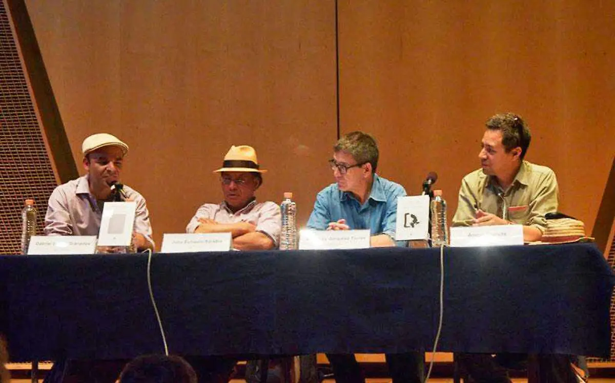 Durante la presentación.