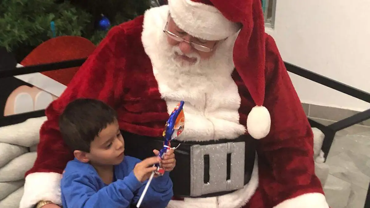santa-claus-luis-zepeda-