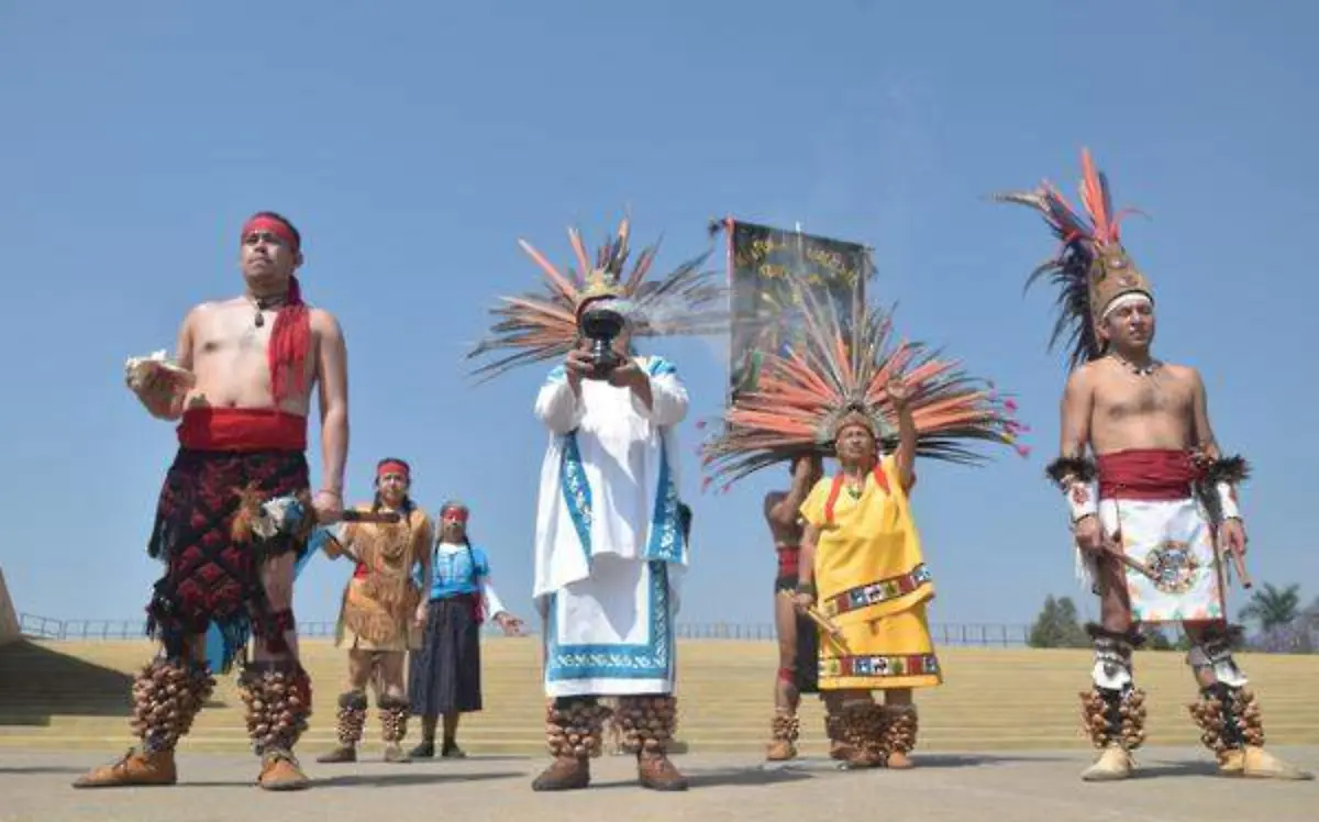 La ceramonia comenzó con un saludo y agradecimiento a la pirámide de Teopanzolco Fotos Maritza Cuevas