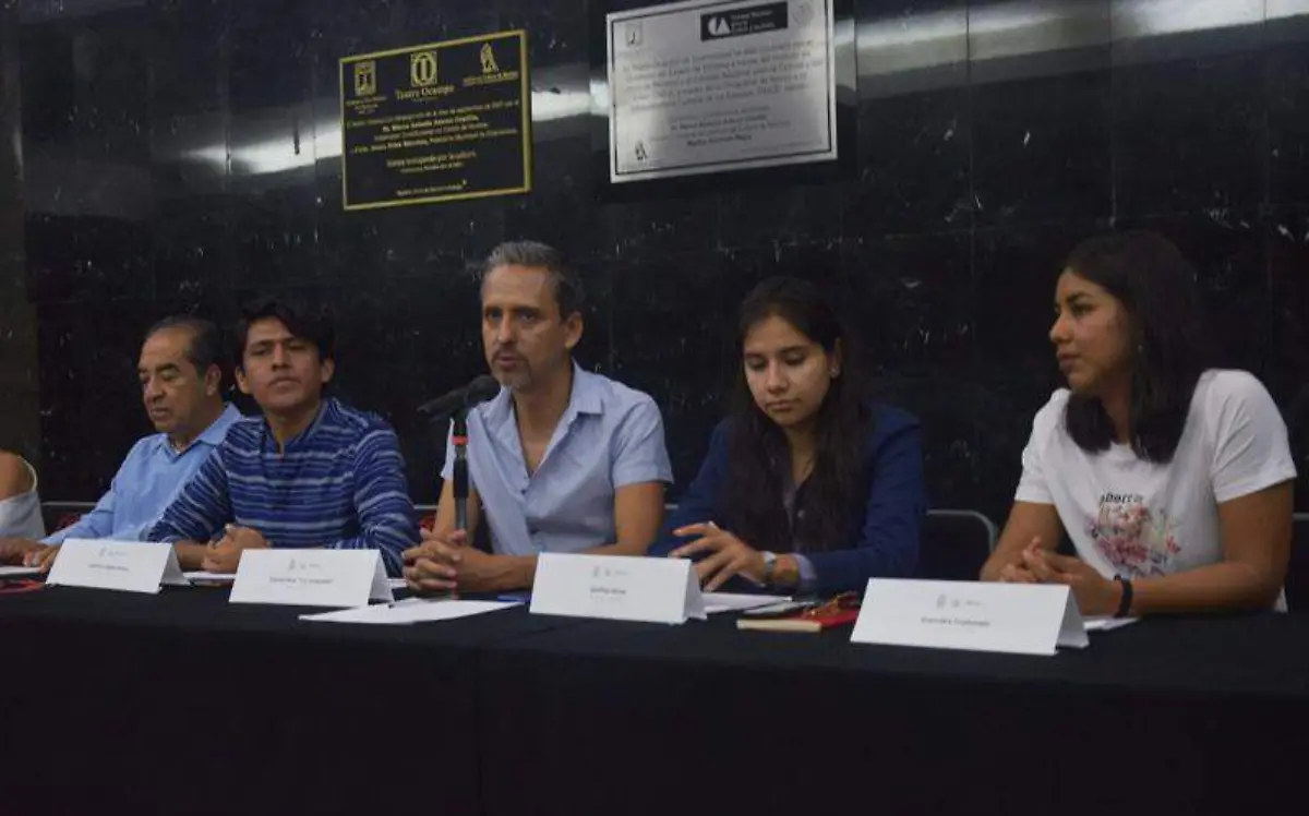Durante la conferencia de prensa:Maritza Cuevas