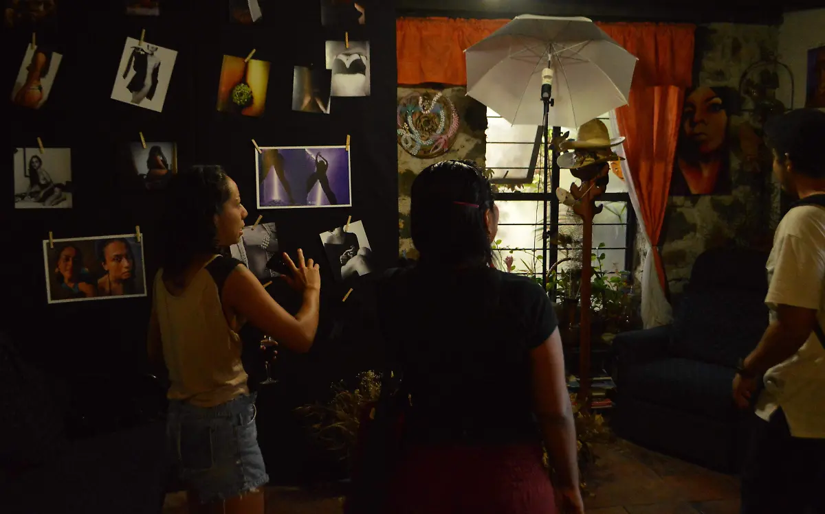 colectiva-autorretratos-juan-maritza