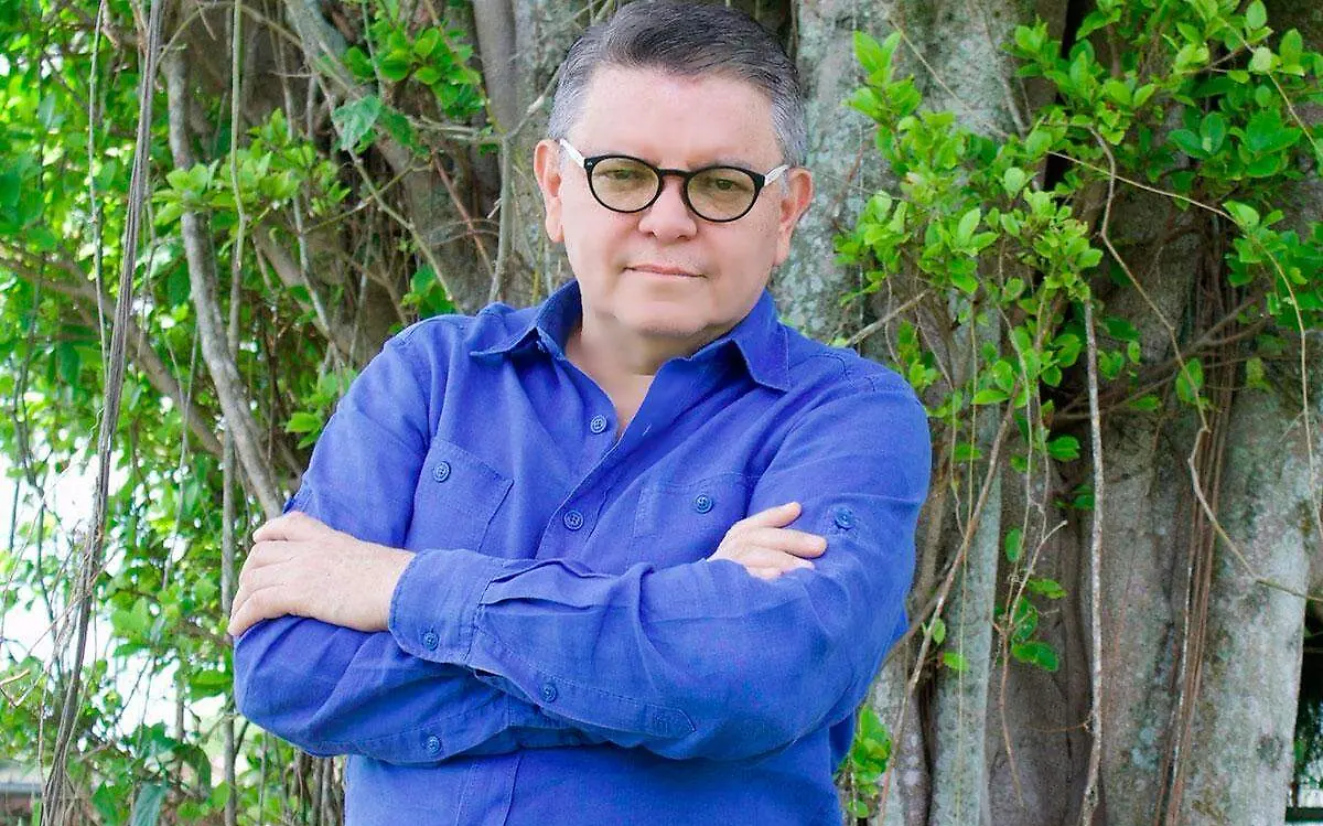 cesar-quivera-escritor-2