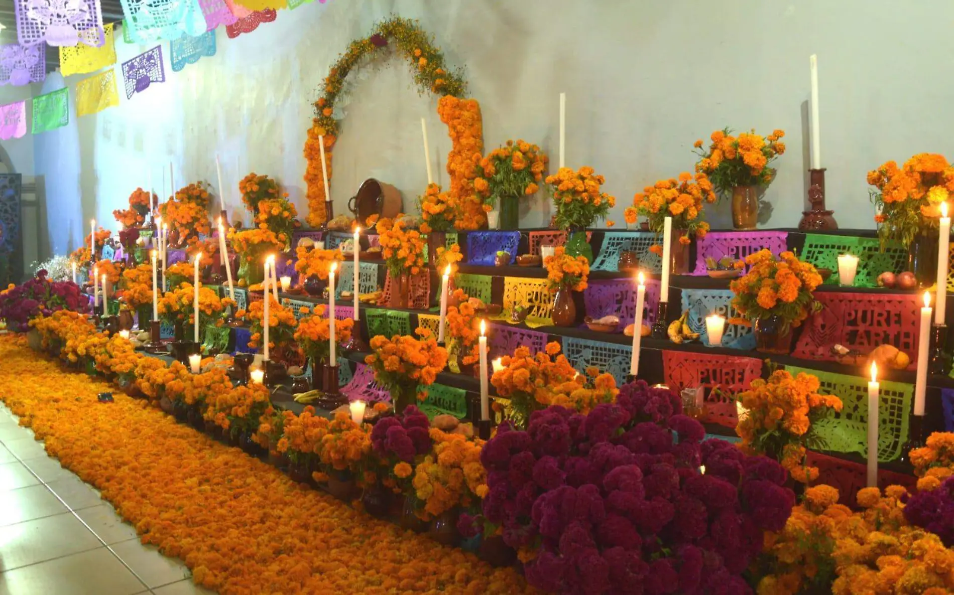 mega-ofrenda-mucic