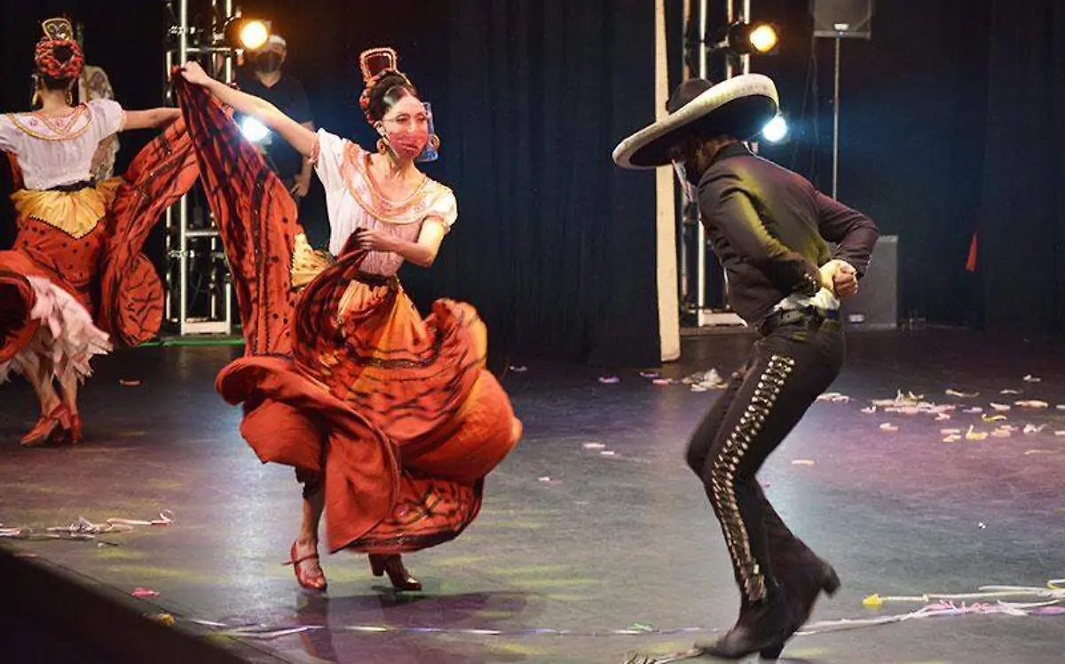 ballet-folklorico-de-mexico-1