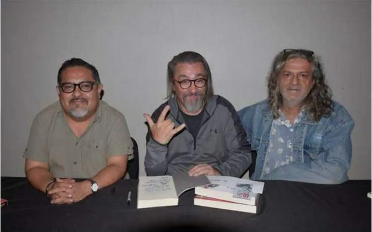 Durante la presentación del libro del Sr. González