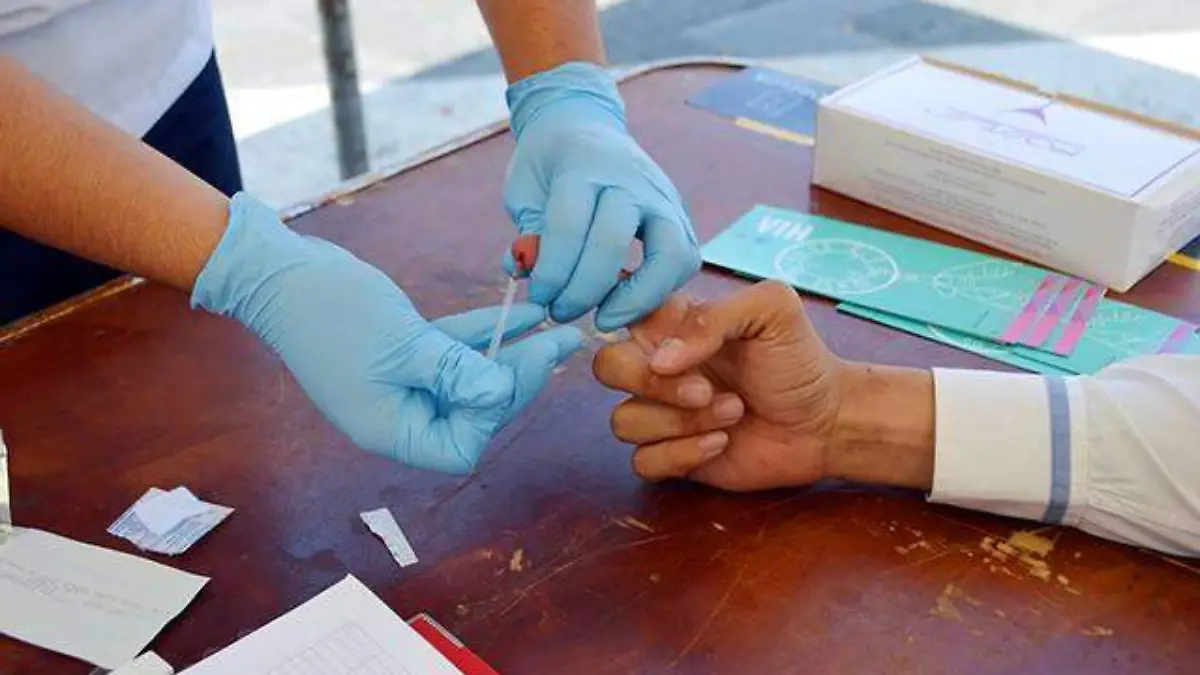 Emmanuel Nota 6 (archivo)