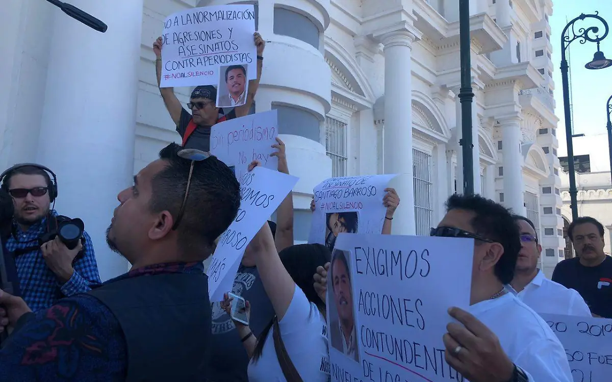 En diversos puntos del país se han organizado marchas de periodistas, quienes exigen mayor seguridad a su integridad/ Cuartoscuro