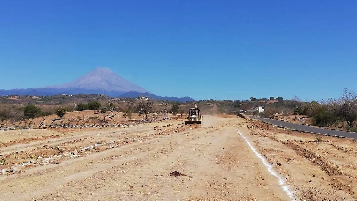 Caminos en el oriente con maquinaria del Gobierno