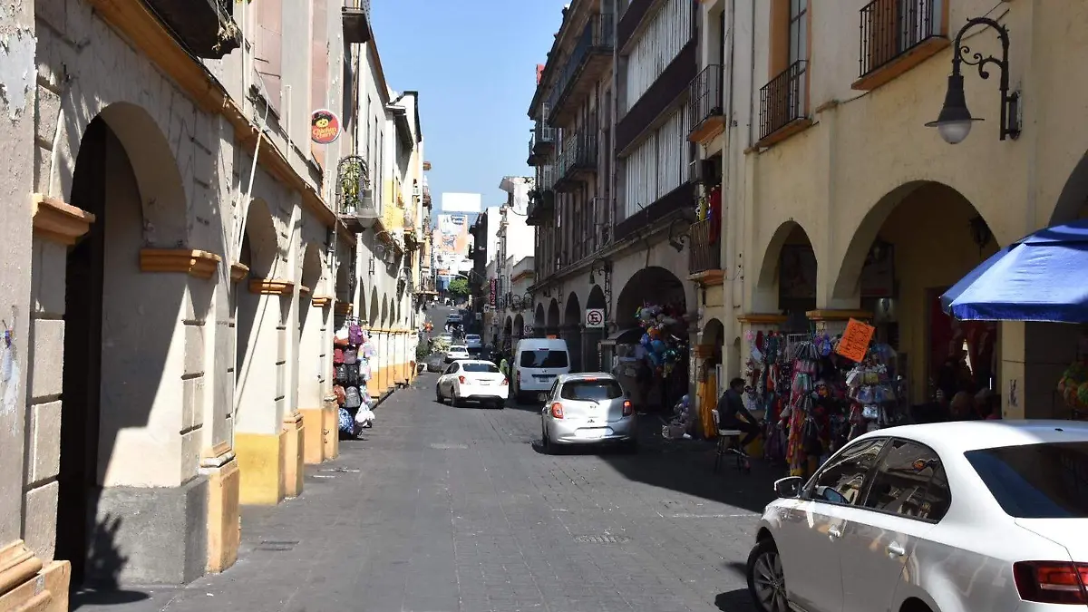 comercio-establecido-desacuerdo-con-ambulantaje-froylán