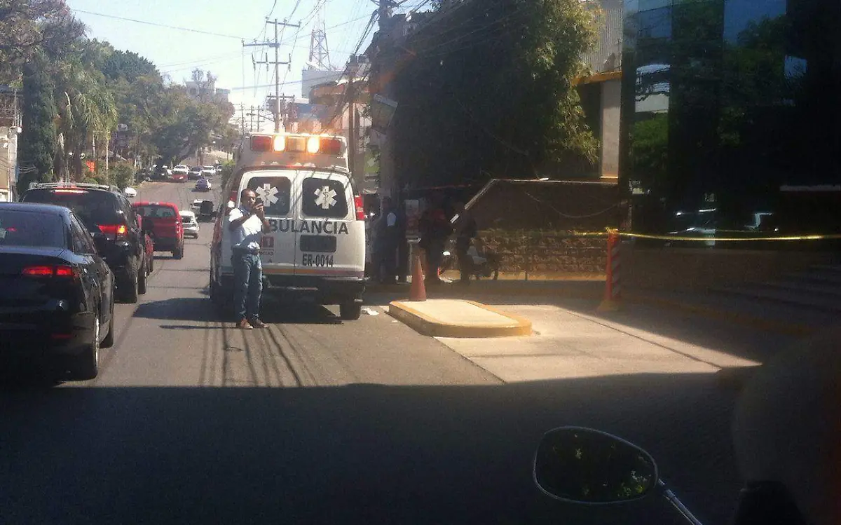 Asalto en Paseo del Conquistador (2)
