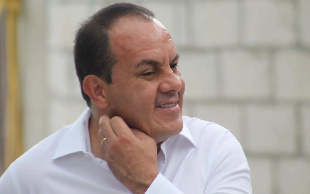 cuauhtémoc-blanco-libros-texto-amlo