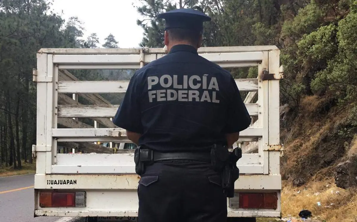 Camioneta robada PF