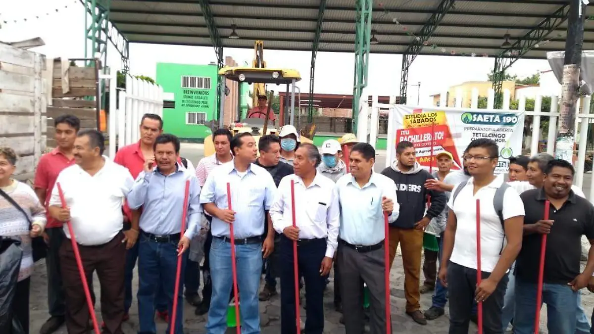 Escobas en Tetelcingo (1)